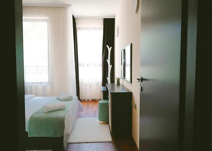 - Two Bedroom On The Апартаменты