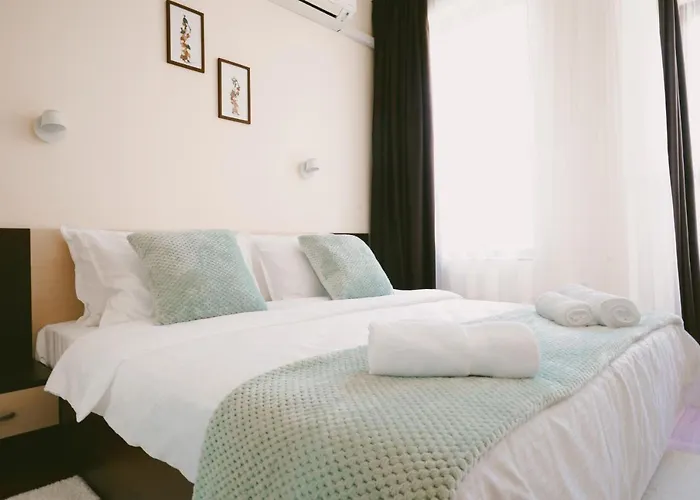 Апартаменты - Two Bedroom On The Золотые Пески