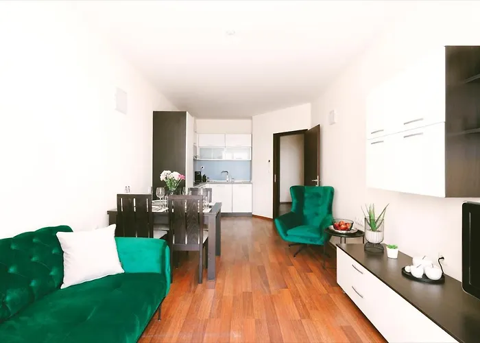 Апартаменты - Two Bedroom On The Золотые Пески